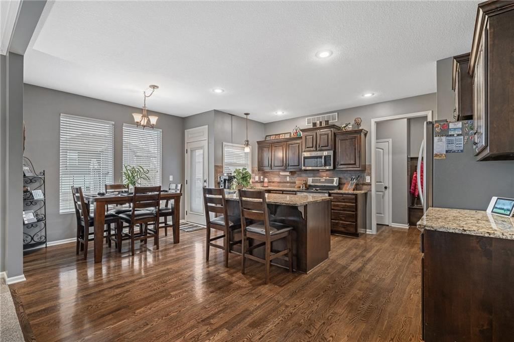 2617 W Loula Street — photo 14