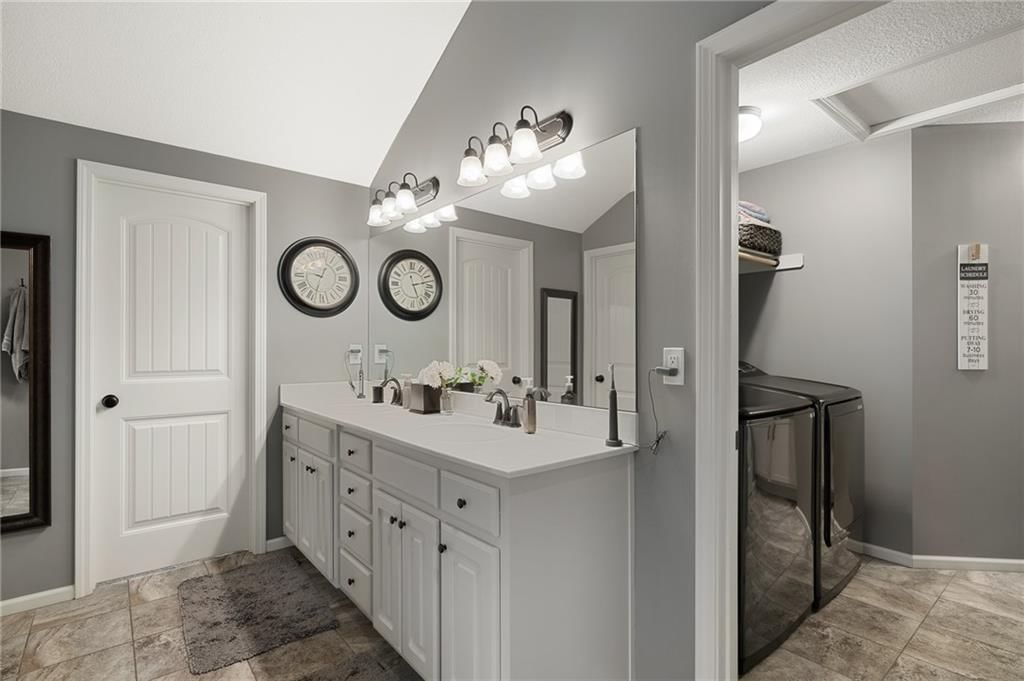 2617 W Loula Street — photo 30