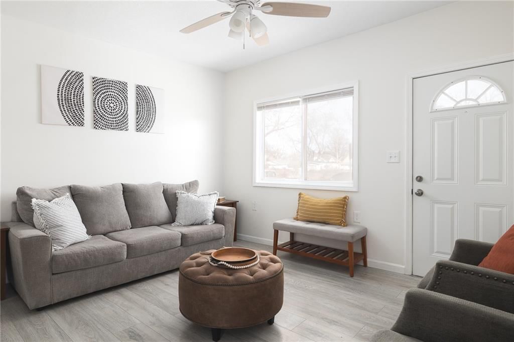 233 NE Grattan Street — photo 3
