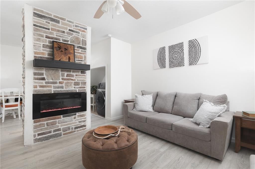 233 NE Grattan Street — photo 4