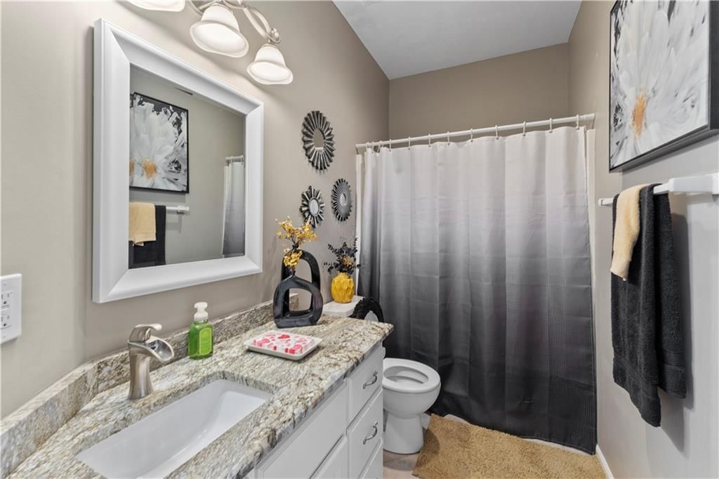 12124 Pine Valley Drive — photo 11