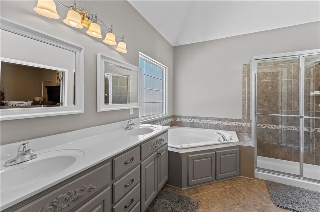 12124 Pine Valley Drive — photo 15