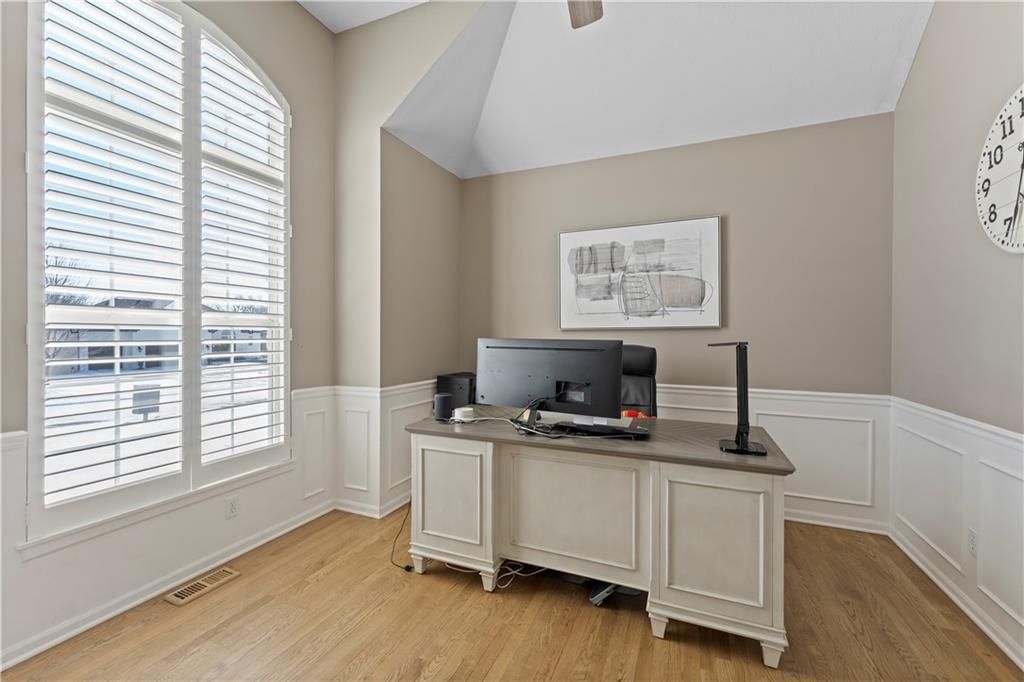 12124 Pine Valley Drive — photo 10