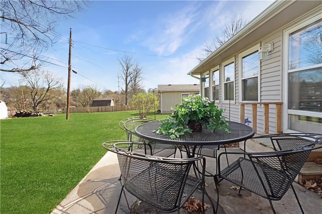 311 SW Sunset Drive — photo 29