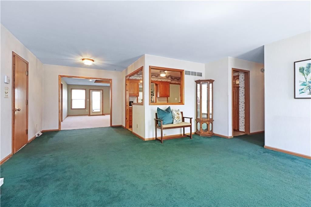 311 SW Sunset Drive — photo 5