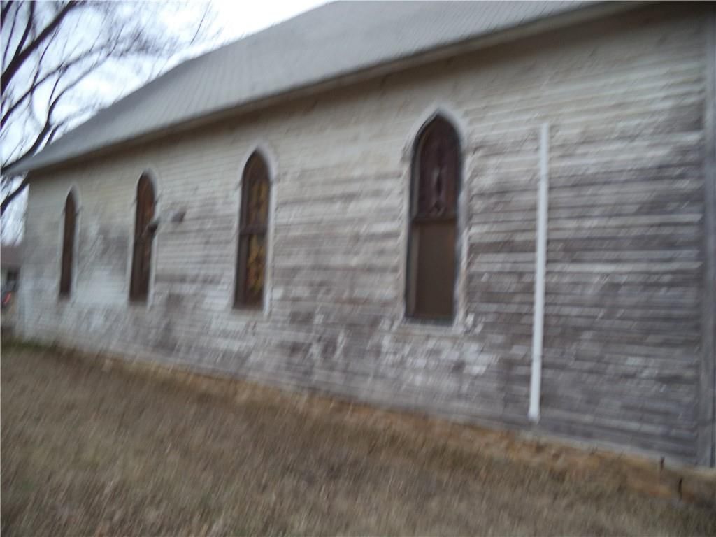 406 Montgomery Street — photo 3