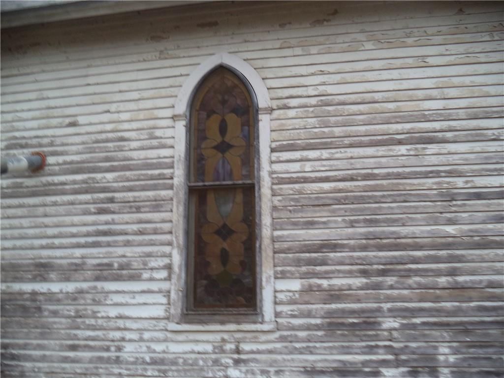 406 Montgomery Street — photo 4