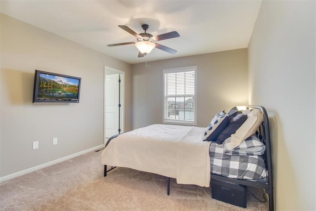 1418 Creekmor Drive — photo 16