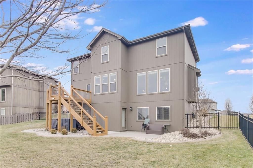 1418 Creekmor Drive — photo 29