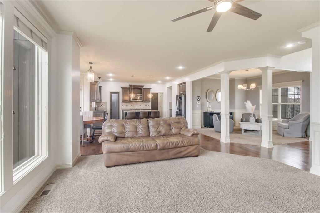 1418 Creekmor Drive — photo 7