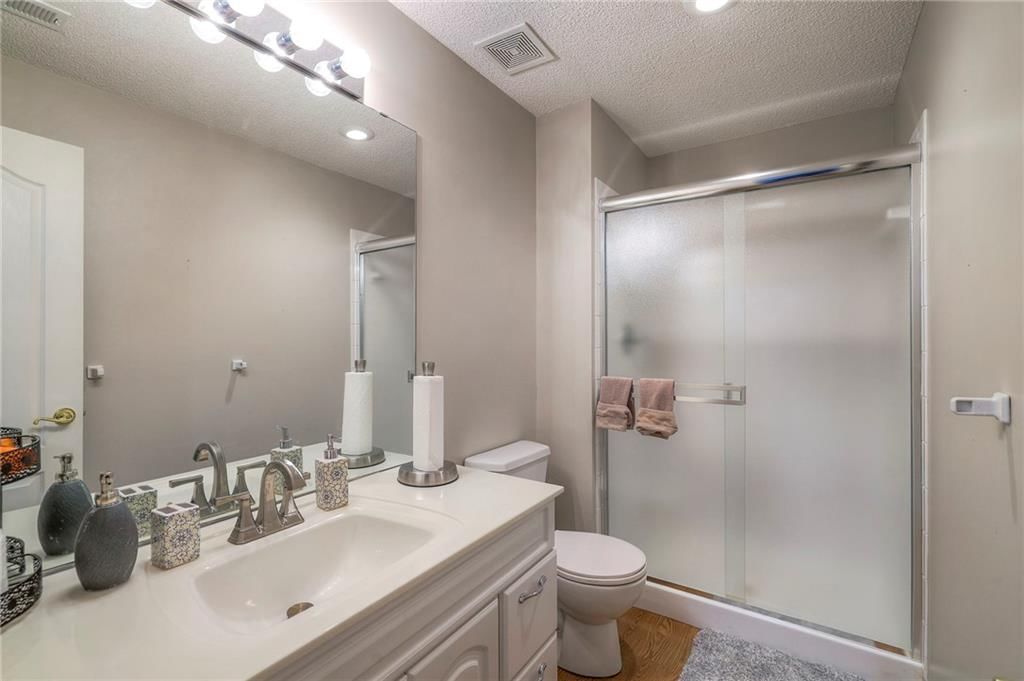 13700 Bradshaw Street — photo 32