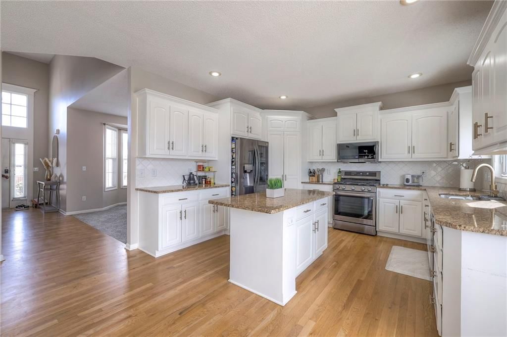 13700 Bradshaw Street — photo 7