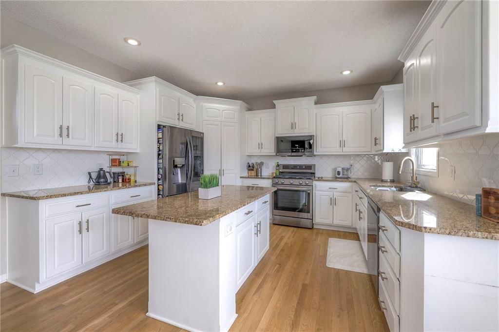 13700 Bradshaw Street — photo 8