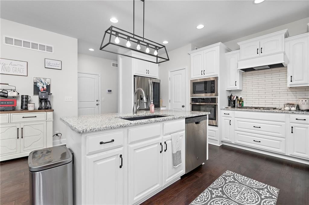 16005 Glenview Street — photo 7