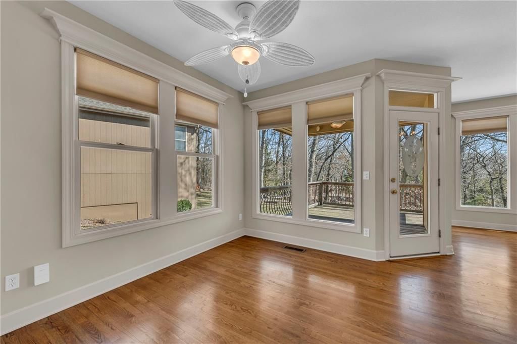 7923 N Hope Avenue — photo 15