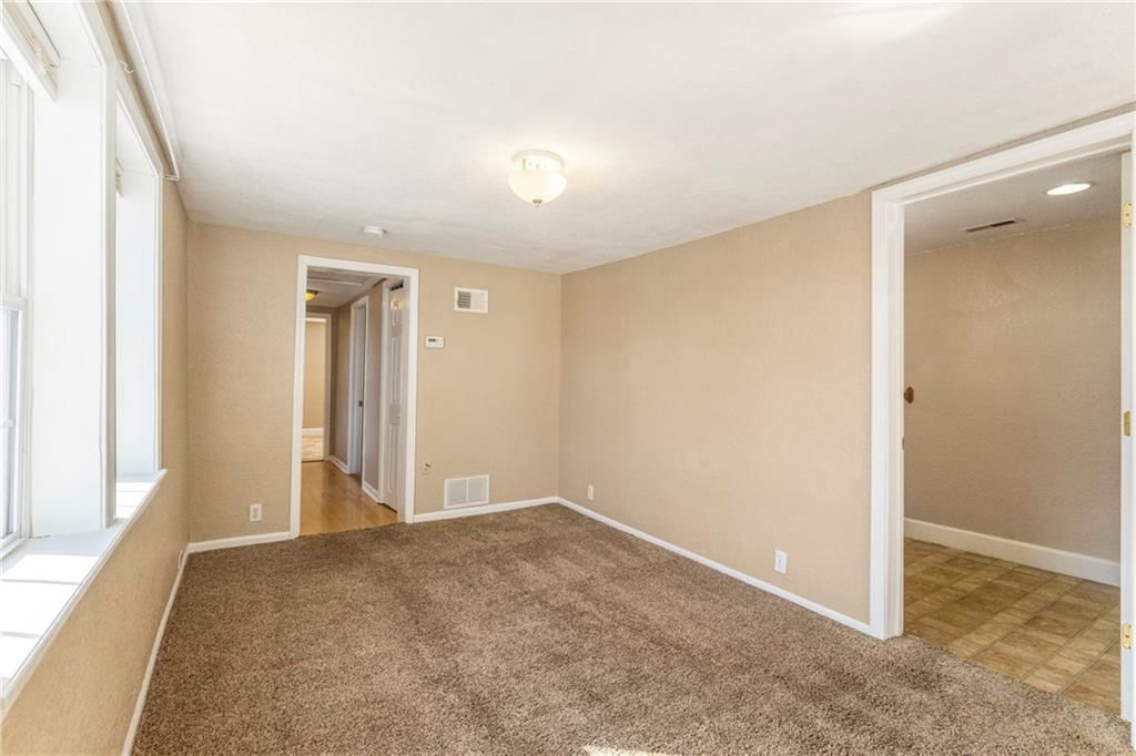 222 East Street — photo 4