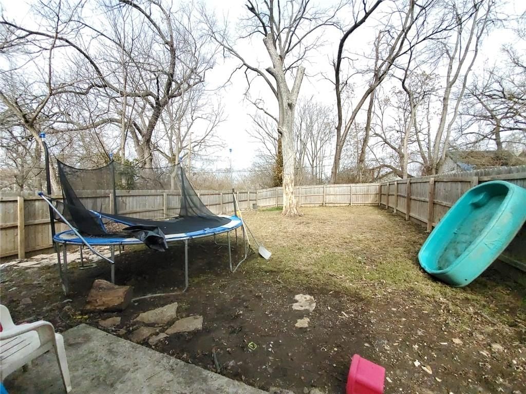 1512 E 50th Street — photo 9