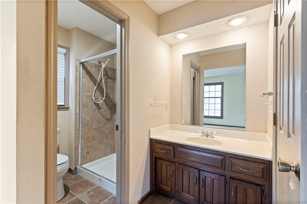 402 NE Noeleen Lane — photo 14