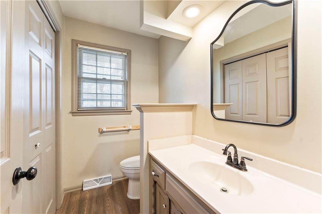 402 NE Noeleen Lane — photo 17