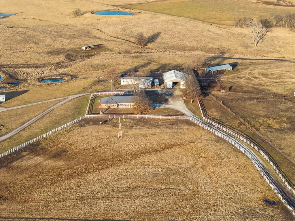 1145 NW US 50 Highway — photo 8