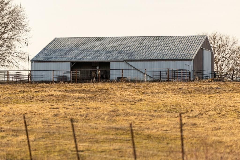1145 NW US 50 Highway — photo 85