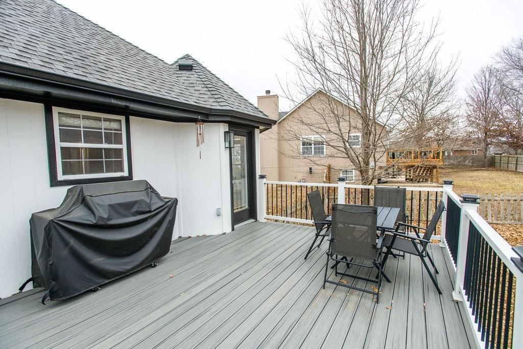 1207 Pembrooke Drive — photo 8
