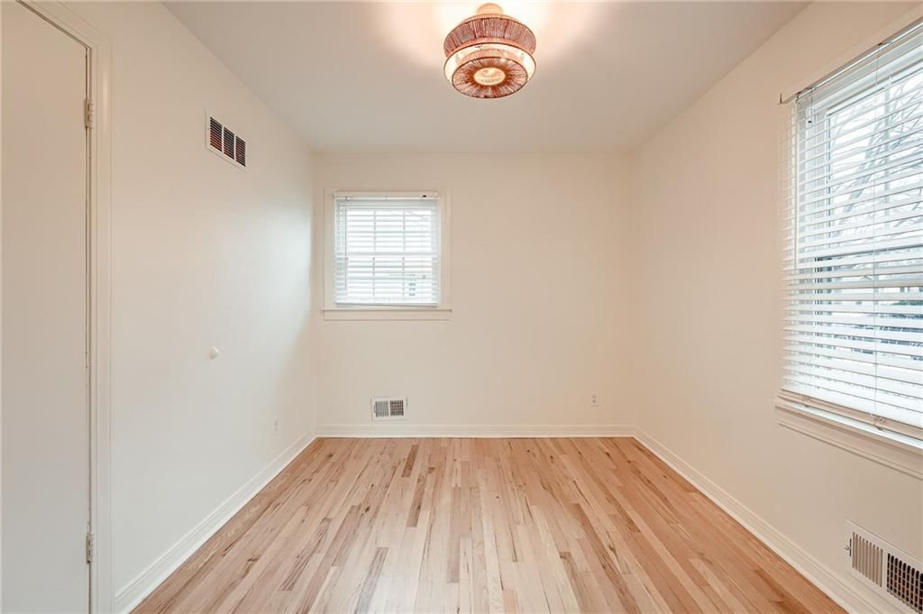 7708 W 96th Street — photo 15