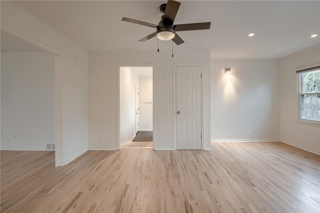 7708 W 96th Street — photo 10