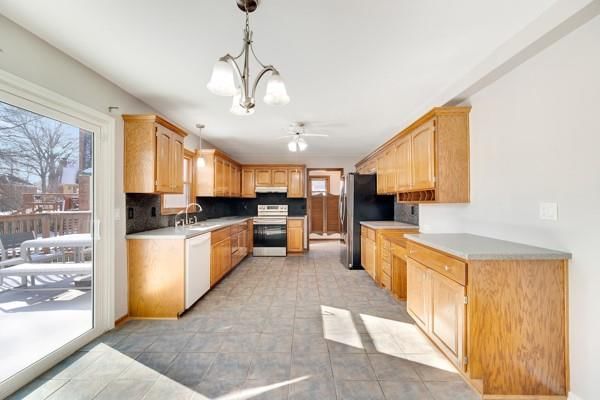 9839 W 101st Terrace — photo 6