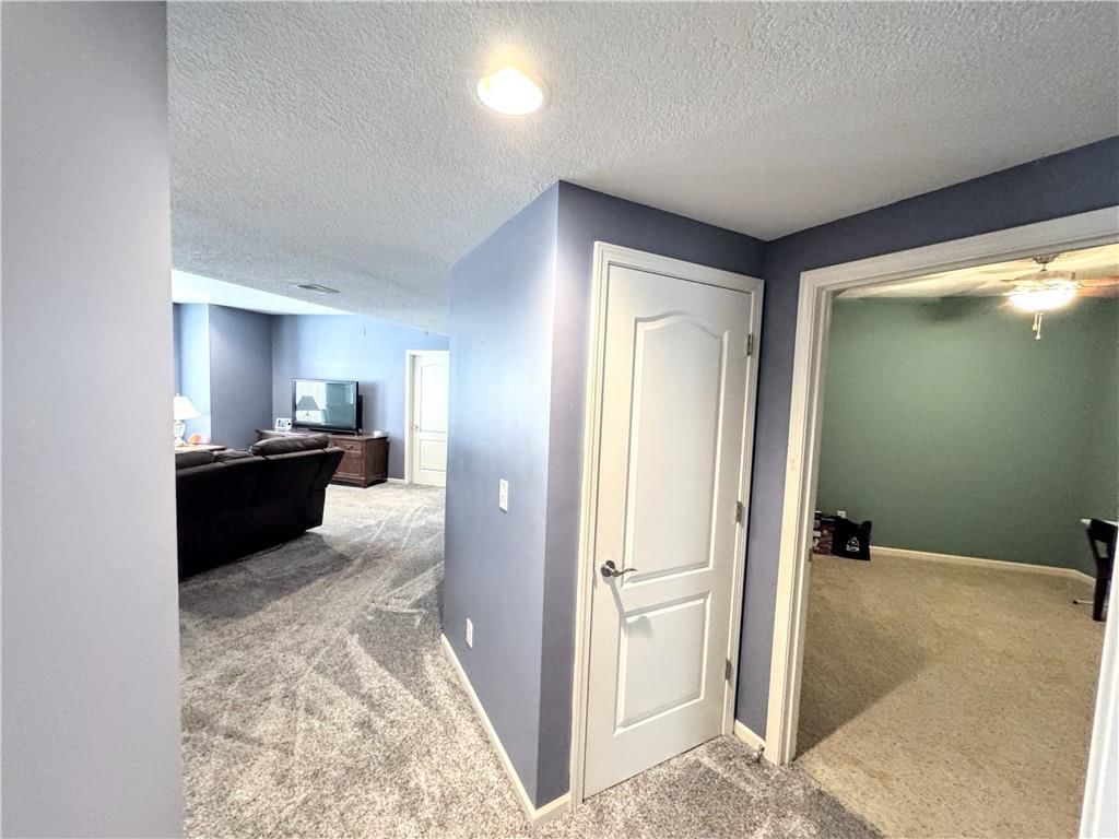 407 S Fox Ridge Drive — photo 48