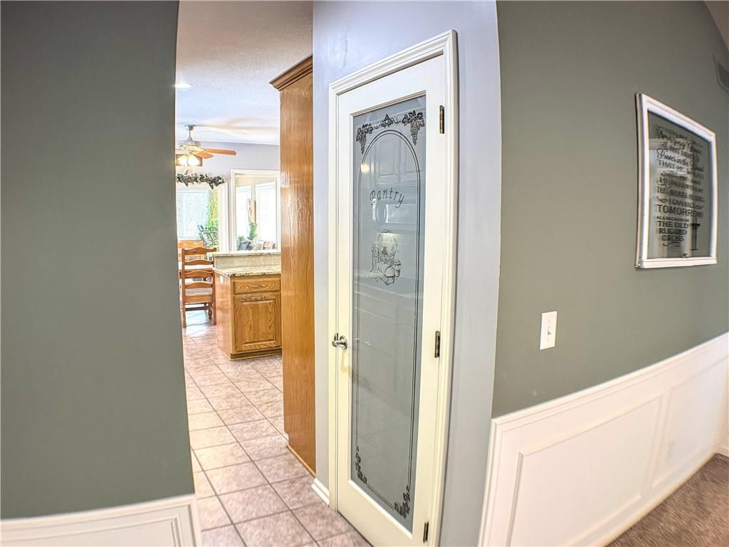 407 S Fox Ridge Drive — photo 10