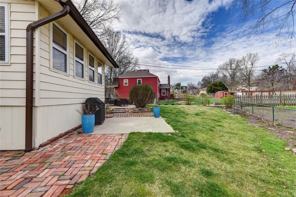 9816 Farley Lane — photo 45