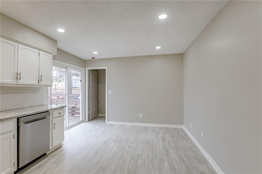 215 SW 19th Street — photo 15