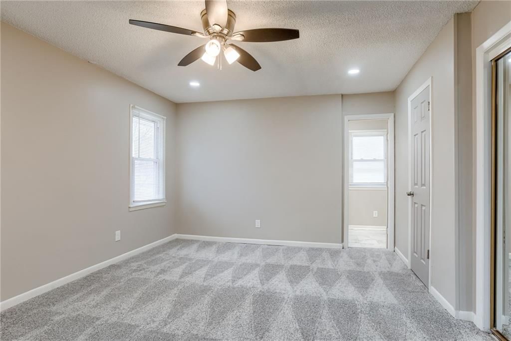 215 SW 19th Street — photo 16
