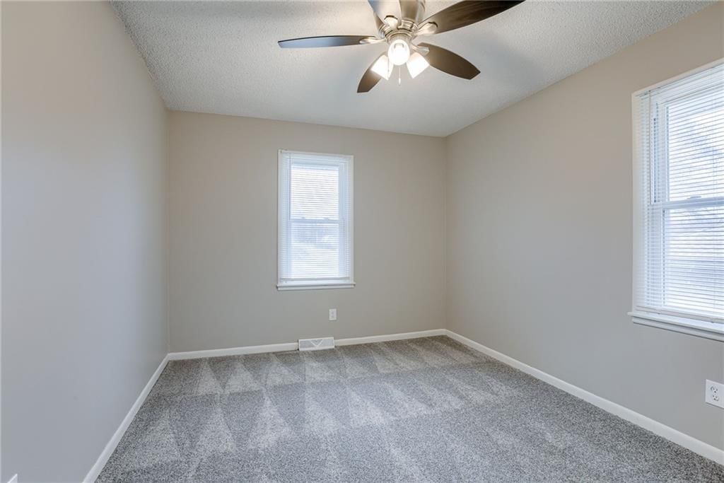 215 SW 19th Street — photo 24