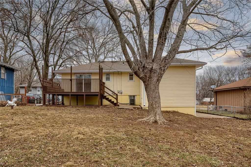 215 SW 19th Street — photo 30