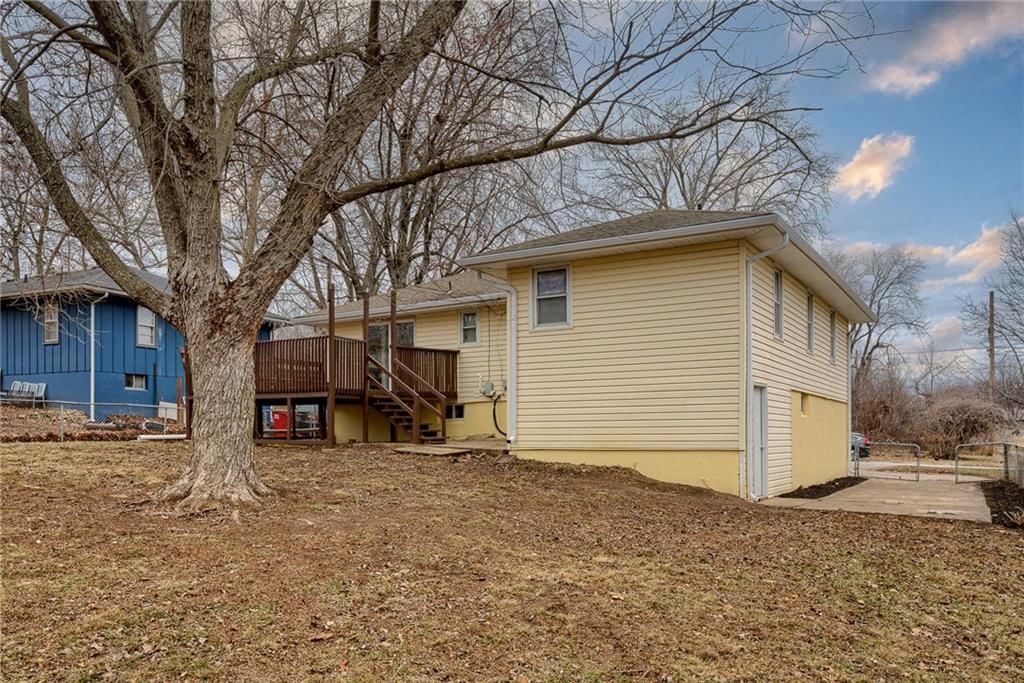 215 SW 19th Street — photo 31
