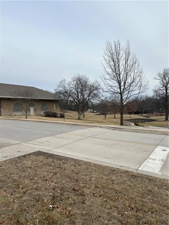 1100 Main Street — photo 14