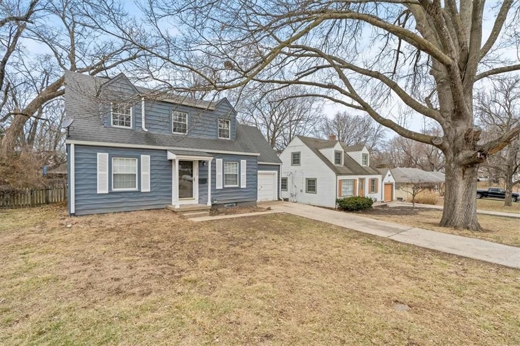 5520 Hedges Avenue — photo 2