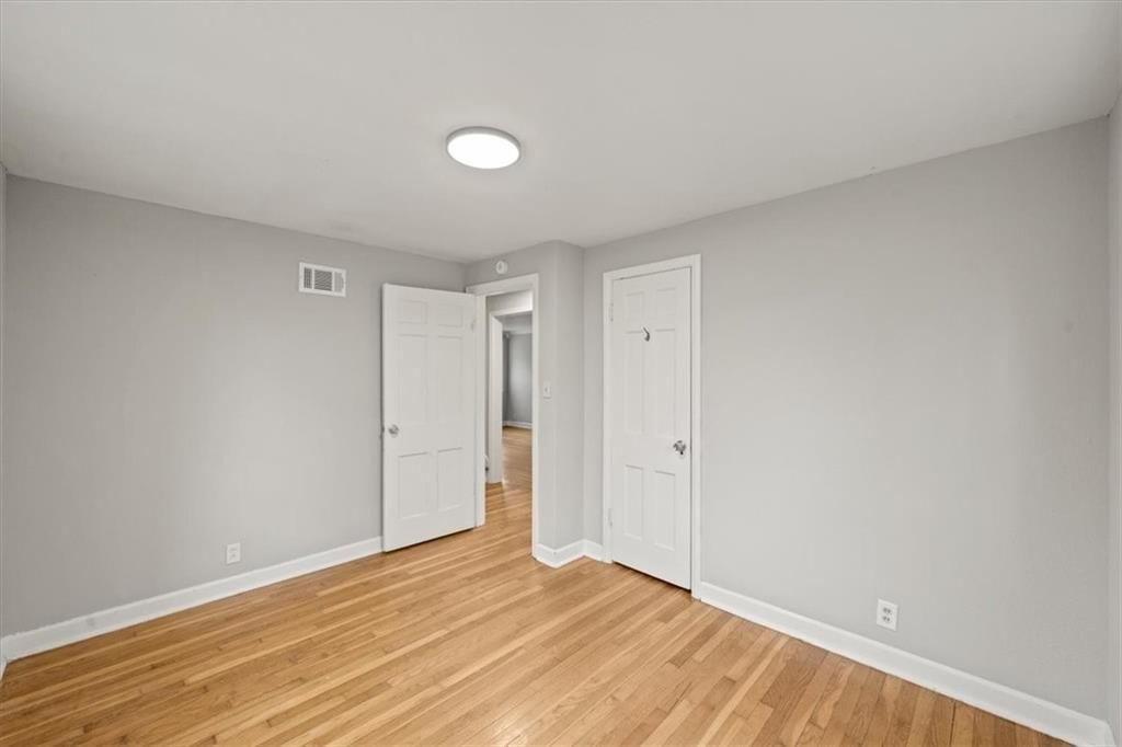 5520 Hedges Avenue — photo 14