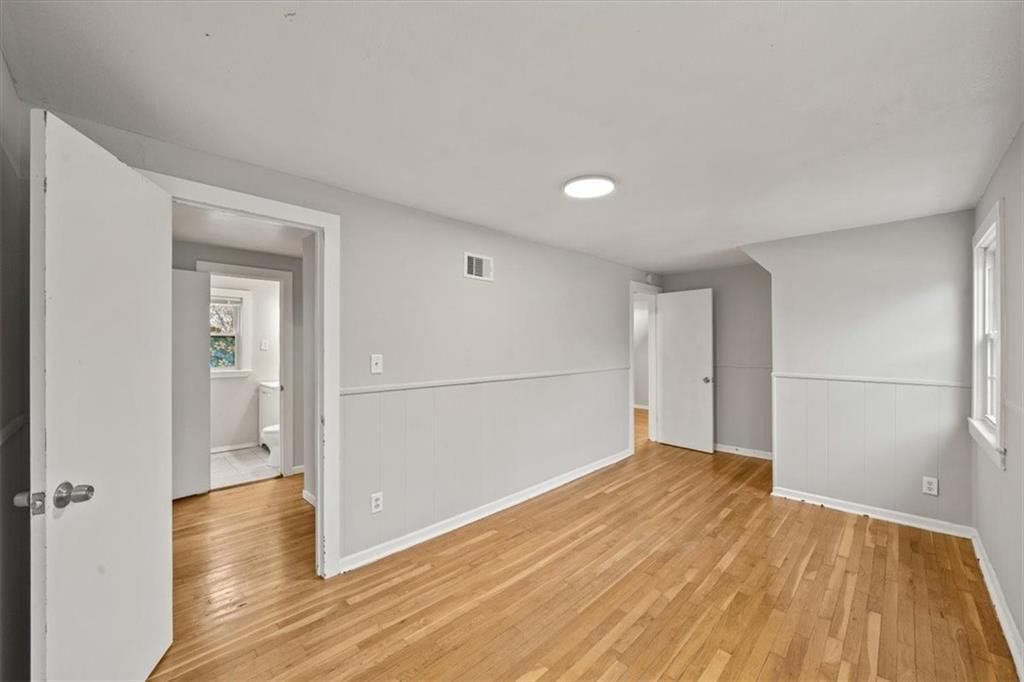 5520 Hedges Avenue — photo 18