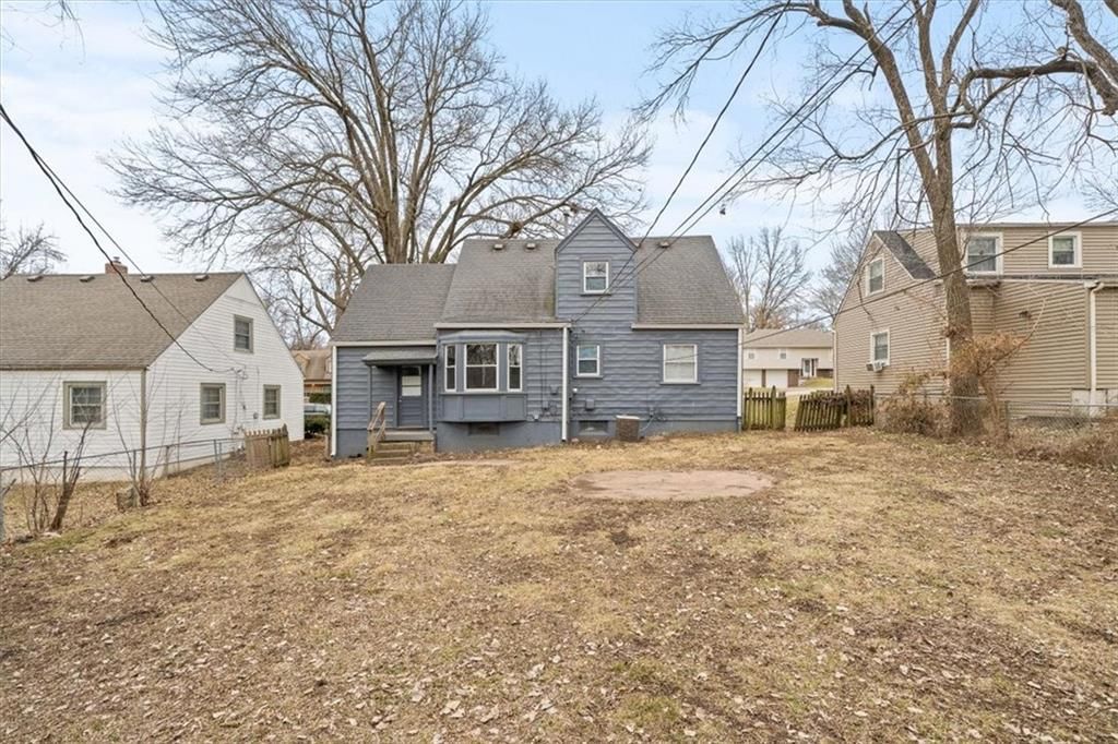 5520 Hedges Avenue — photo 24