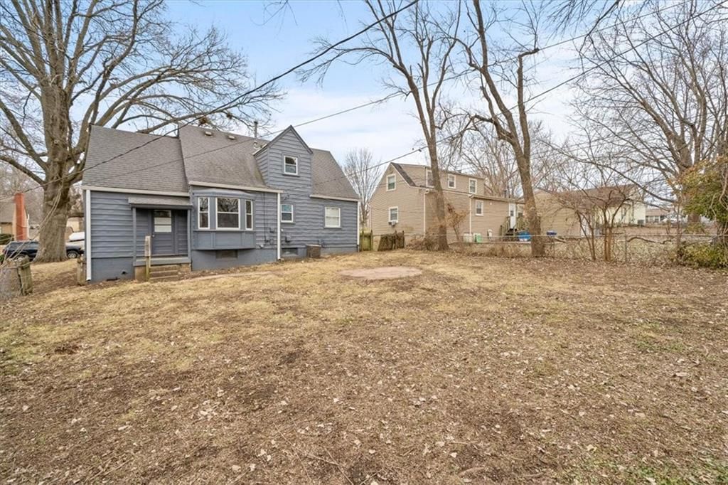 5520 Hedges Avenue — photo 25