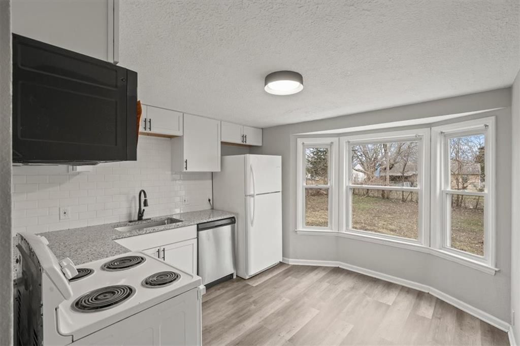 5520 Hedges Avenue — photo 7