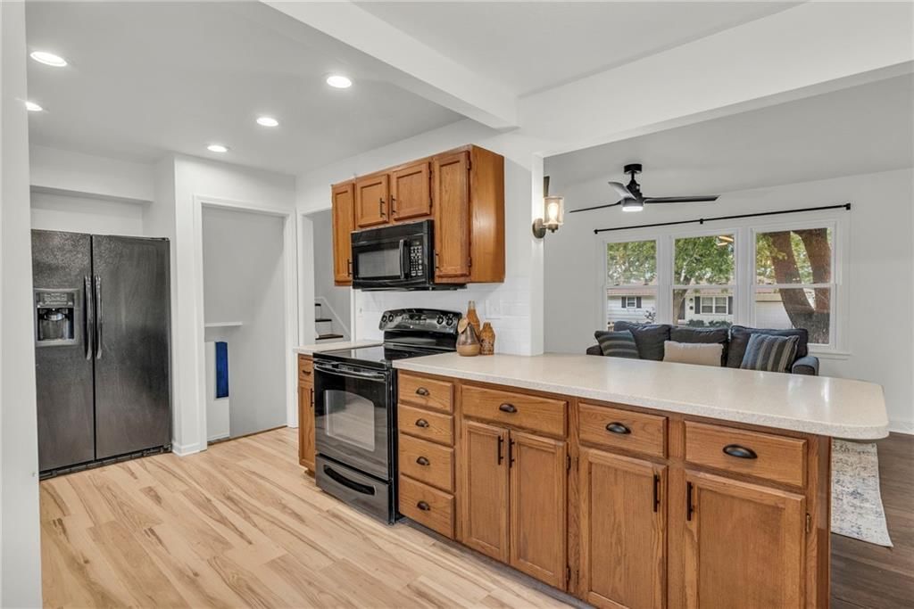 13115 Winchester Avenue — photo 6