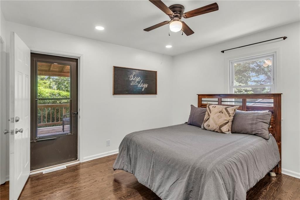 13115 Winchester Avenue — photo 9