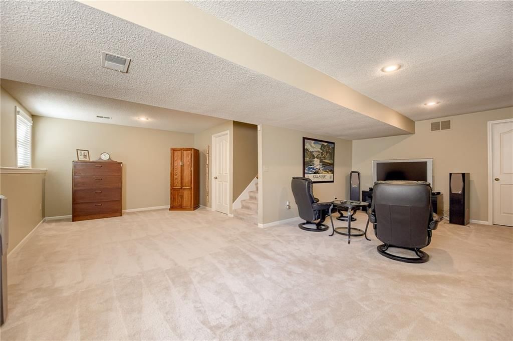7249 Widmer Road — photo 27