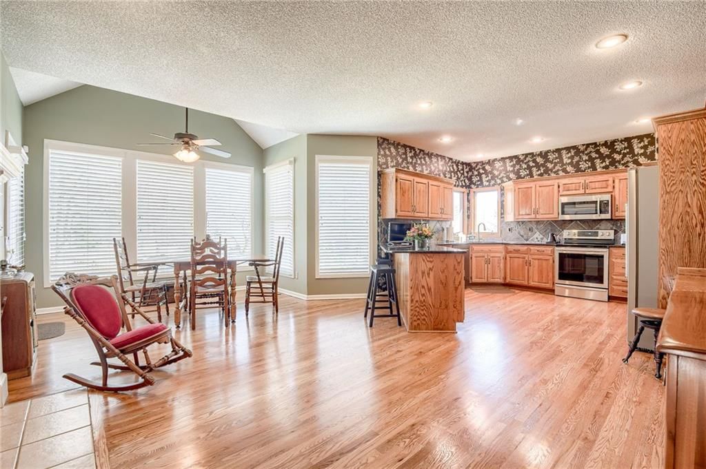 7249 Widmer Road — photo 7