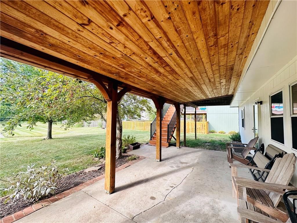 821 SE 14th Street — photo 35