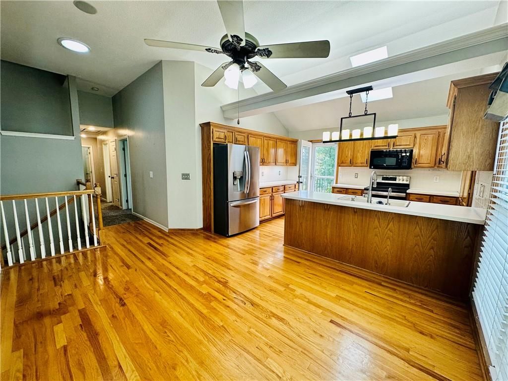 821 SE 14th Street — photo 8